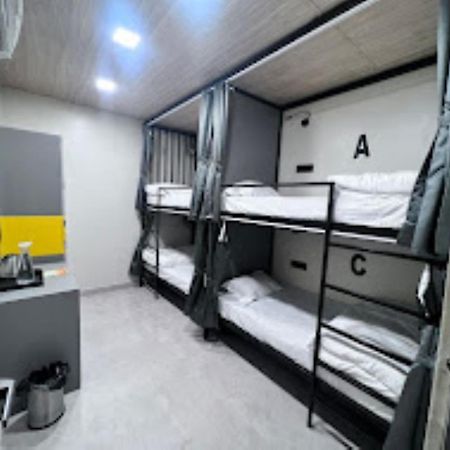 Shanti Inn Dormitory, Varanasi Exterior photo